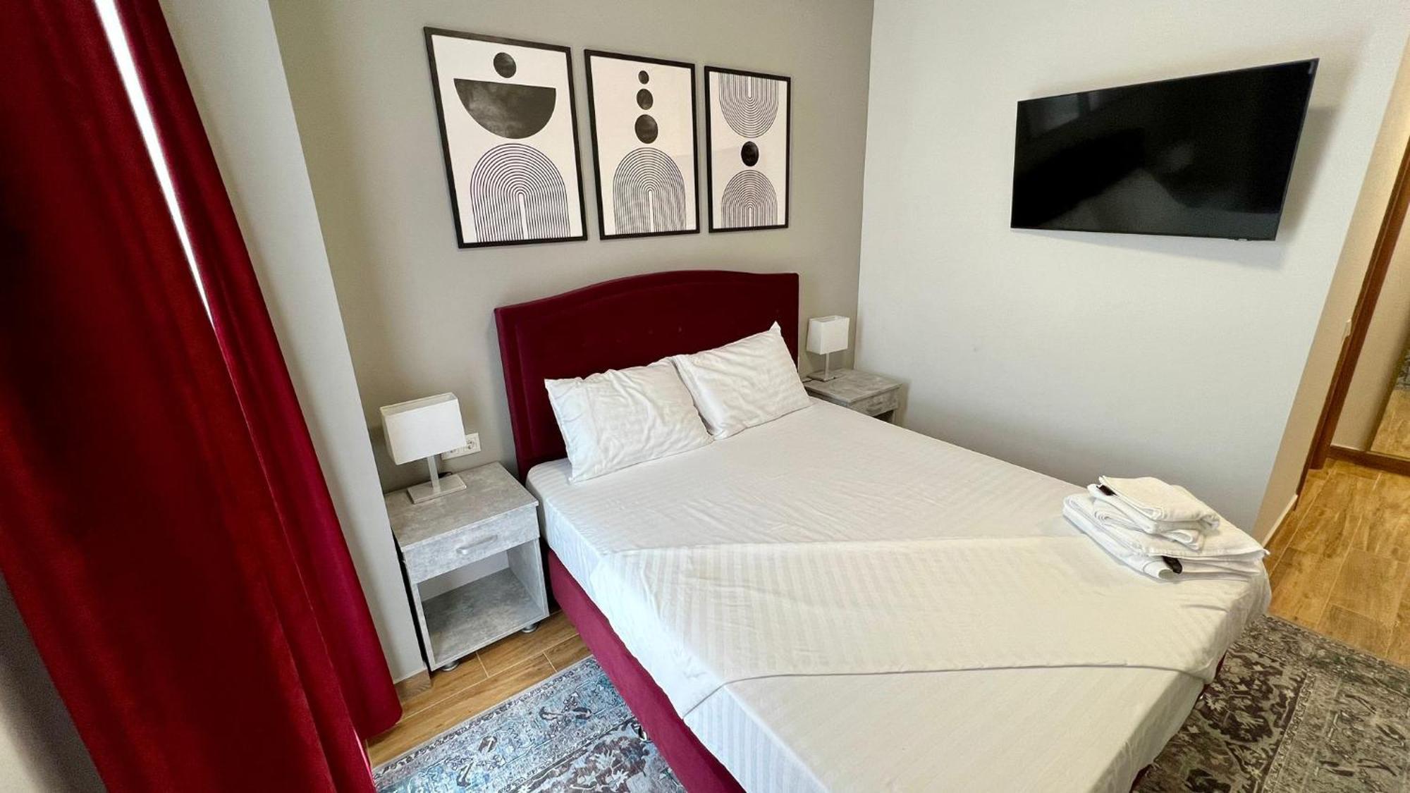 Hotel Fantazia Oradea - Self Check In & Out Dış mekan fotoğraf